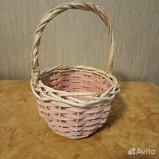 Корзина плетеная
