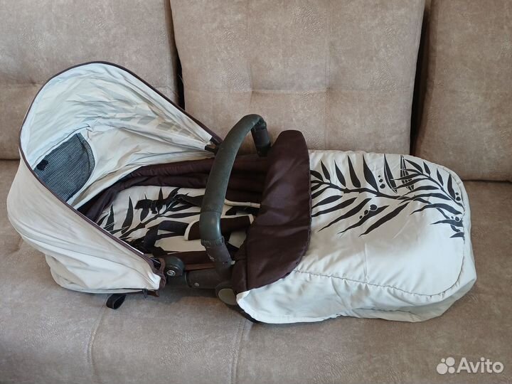 Переноска для детей в машину