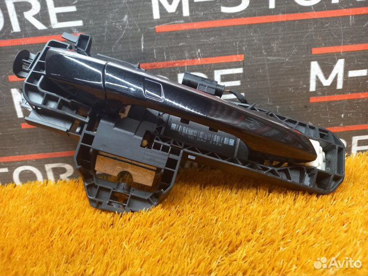 Ручка двери внешняя задняя правая Mercedes-Benz