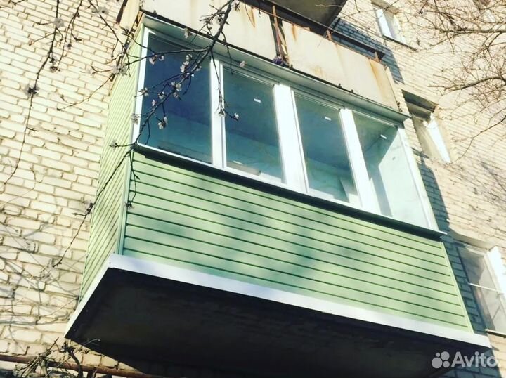 Остекление балкона и установка пластиковых окон