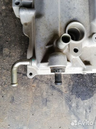 Клапанная крышка Nissan HR15 HR16 1.5