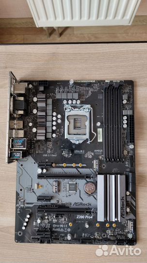 Материнская плата Asrock Z390 PRO4