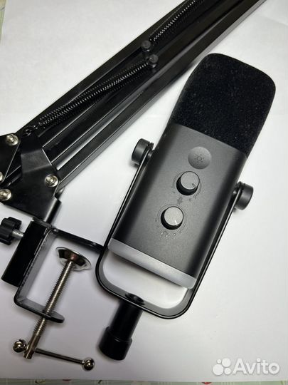 Стойка для микрофона настольная + микрофон