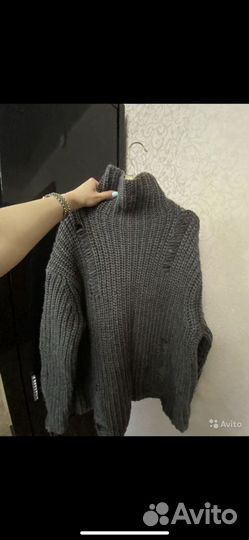 Свитер крупной вязки