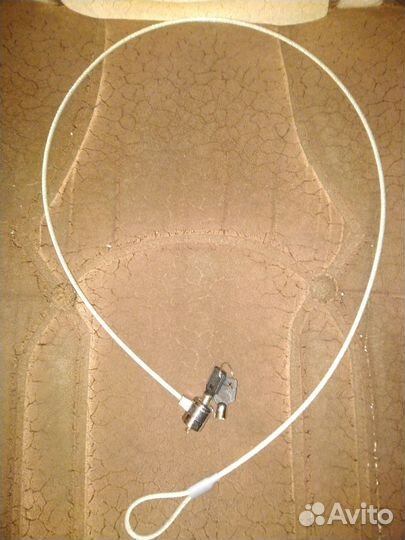 Тросик с замком для ноутбука