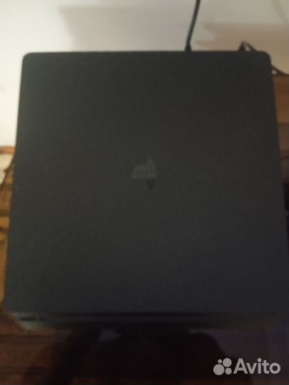 Sony playstation 4 slim