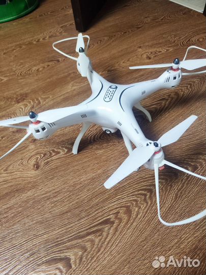 Квадрокоптер syma x8pro