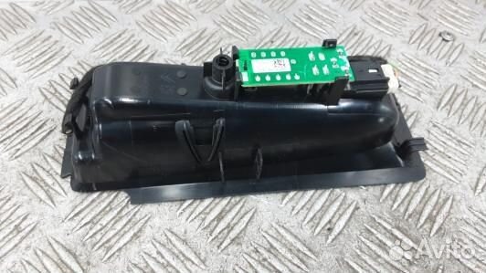 Фонарь дополнительный peugeot 5008 (8UK17YU01)