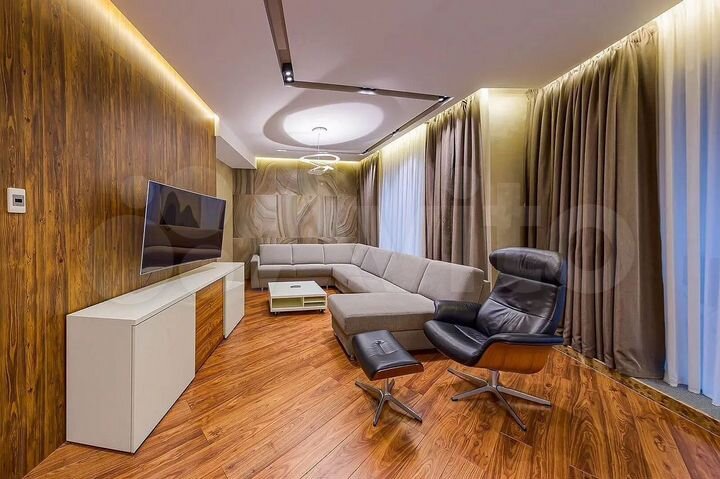 3-к. апартаменты, 109 м², 2/7 эт.