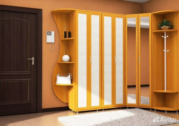 Шкаф в прихожую