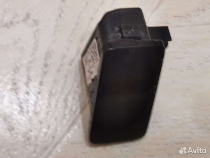 Audi a5 8W6 датчик мёртвой зоны в зеркало