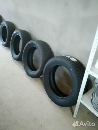 Pirelli Winter Ice Zero 225/60 R18 104T