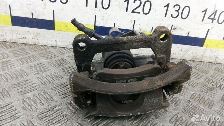 Суппорт задний правый на Volkswagen Transporter T5