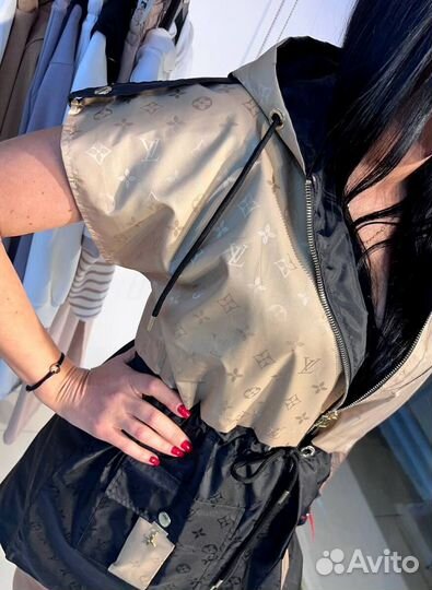 Ветровки, бомберы новые Louis Vuitton