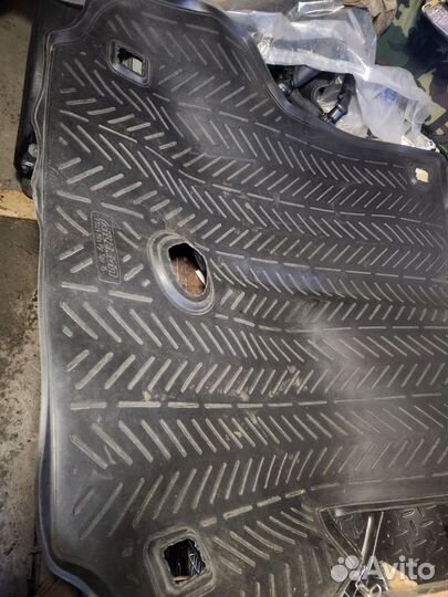 Коврик в багажник mitsubishi pajero спорт 3