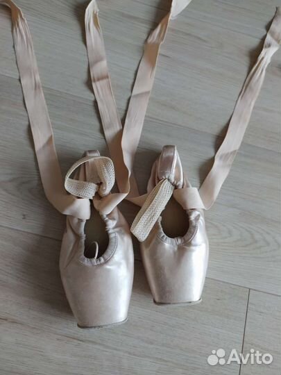 Пуанты r class RC-37 230 W3 M р. 35