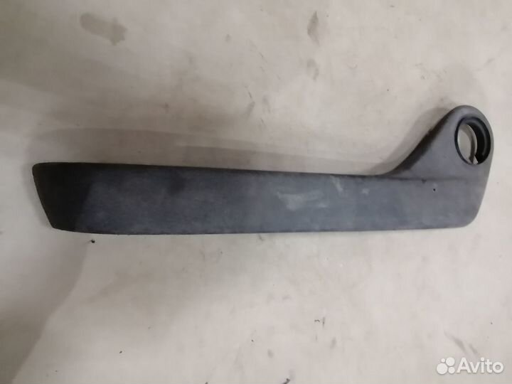 Накладка пластик. боковая на сиденье Opel Vectra A