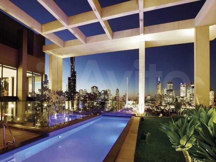 4-к. квартира, 300 м², 20/20 эт.