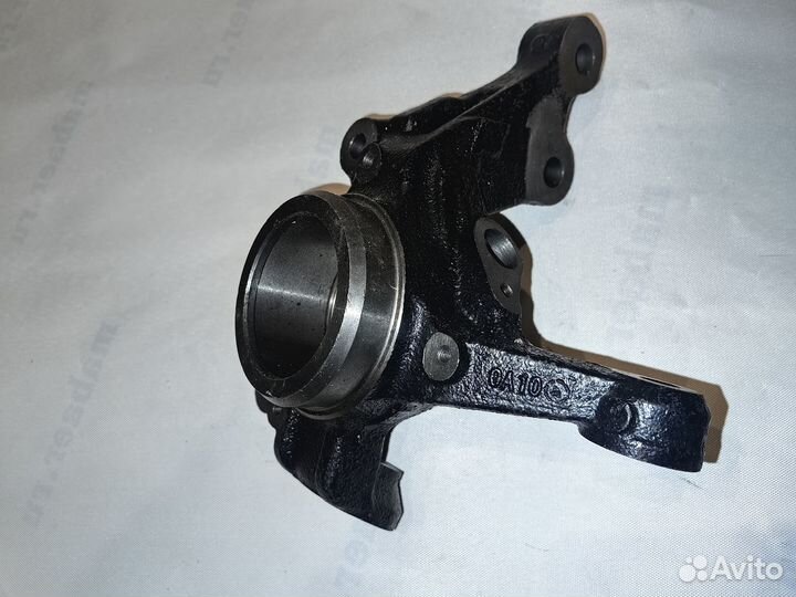 Кулак поворотный левый BYD F3