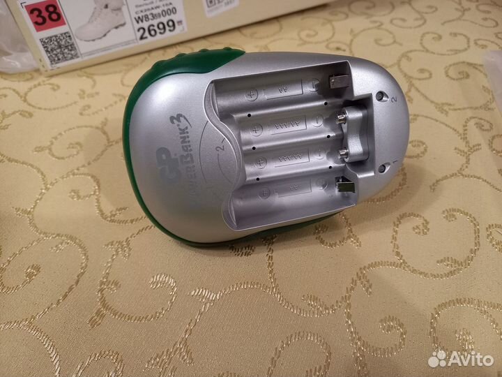 Зарядное устройство GP PowerBank 3 gppb04gs