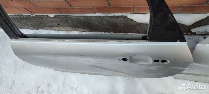 Продам двери на лада веста