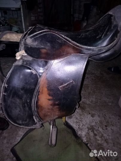 Продам седло конное