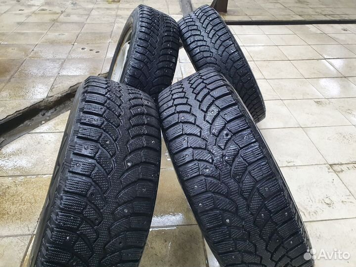 Bridgestone Blizzak Spike-01 195/65 R15 91T