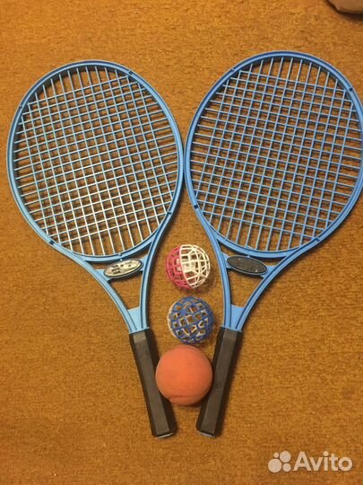 Ракетки для большого тенниса и для бадминтона