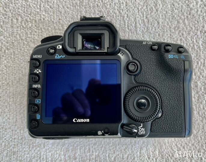 Canon EOS 5D Mark ll + EF 24-70mm f/2.8L USM