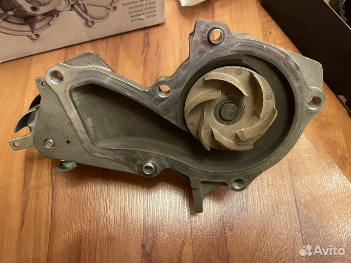 Помпа ford focus 3