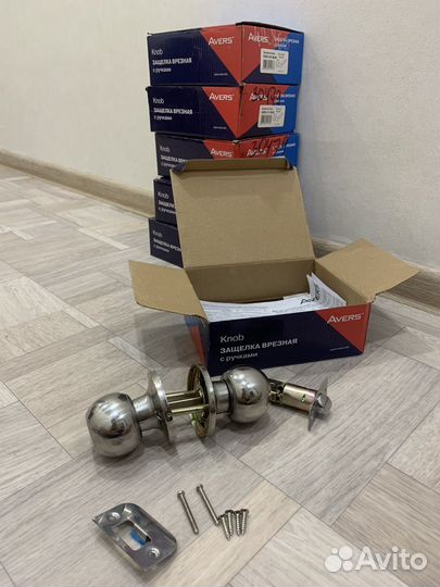 Ручка дверная круглая