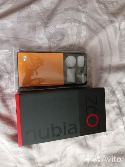 ZTE nubia Z60 Ultra, 16/512 ГБ