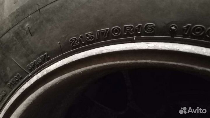 Bridgestone Blizzak Spike-02 SUV 215/70 R16 100