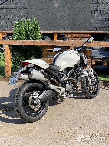 Ducati Monster 696 ABS