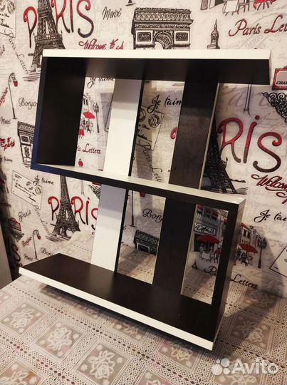 Полка настенная двухцветная