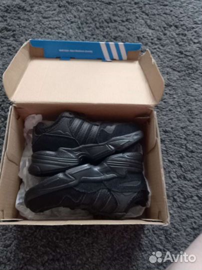 Кроссовки adidas оригинал 22