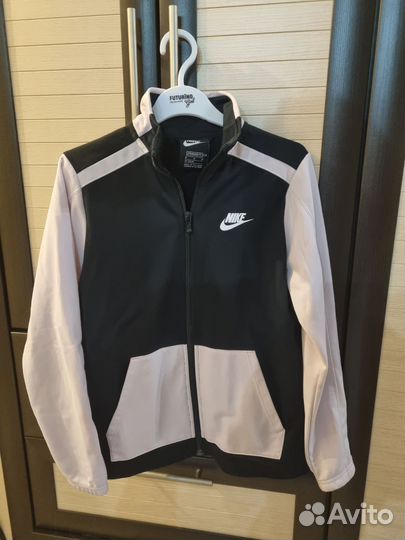 Спортивный костюм nike для девочки 137-147