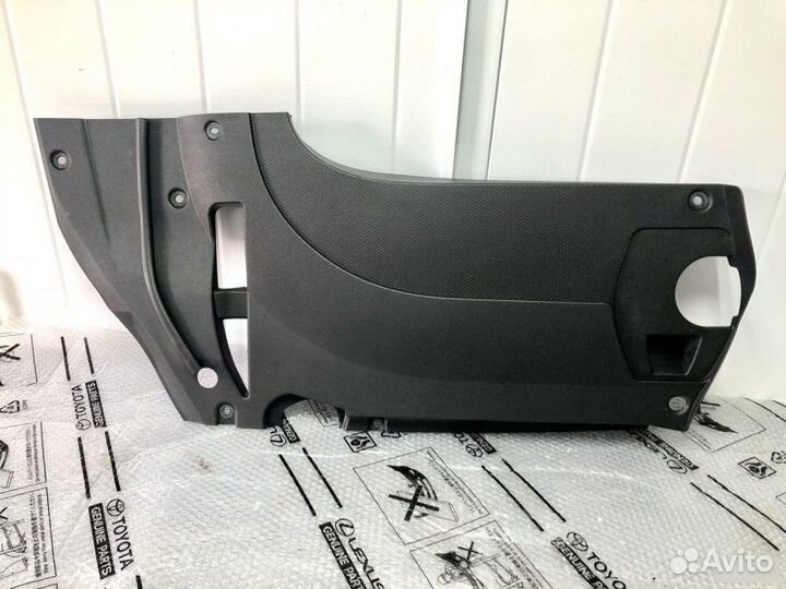 Накладка моторного отсека левая Lexus Lx