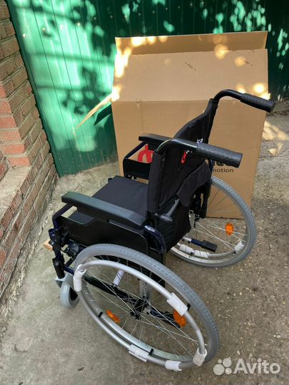 Инвалидная коляска новая