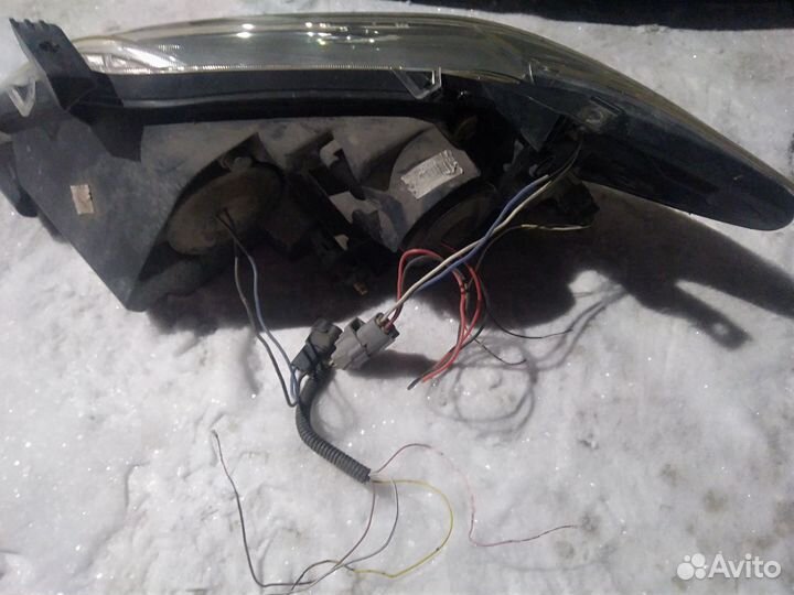 Фары на toyota Camry v40