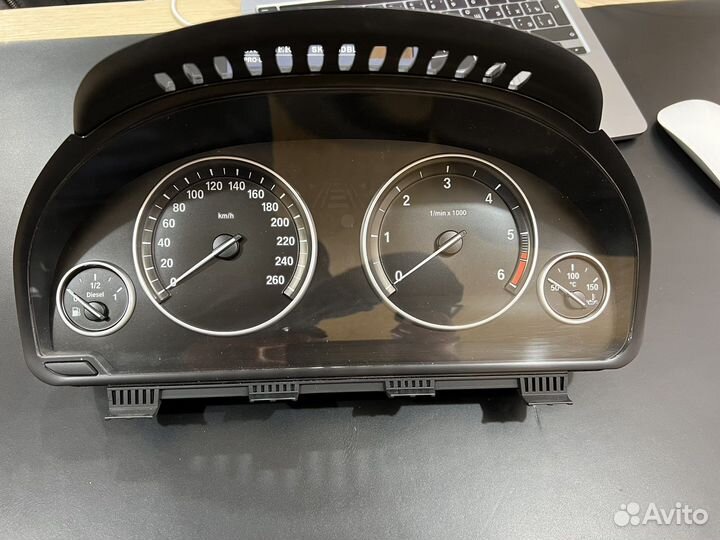 Расширенная приборная панель BMW F10 520d