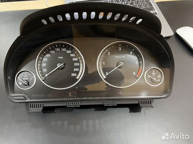 Расширенная приборная панель BMW F10 520d