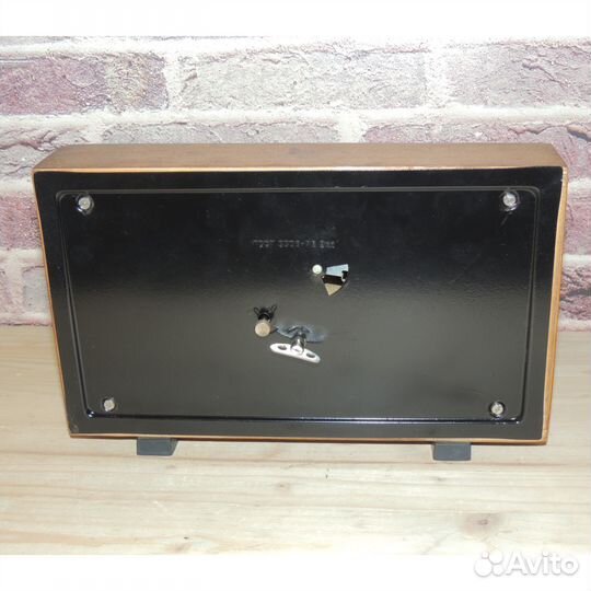 Маяк Советские настольные механические часы