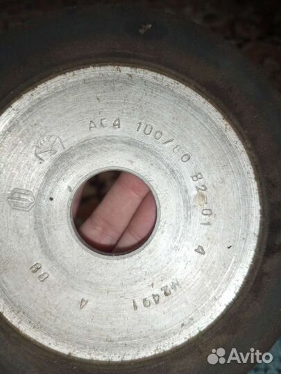 Алмазный круг, метчики, патрон, сверла центровочн