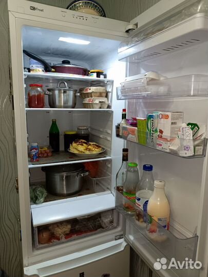 Холодильник No Frost Samsung RL50rfbsw