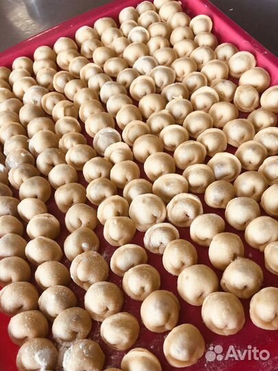 Пельмени, манты, лапша ручной лепки