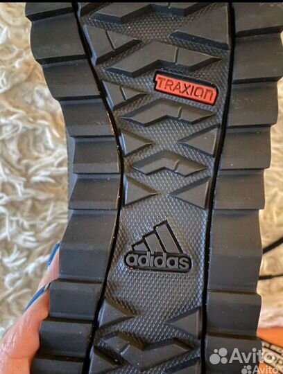 Зимние ботинки adidas