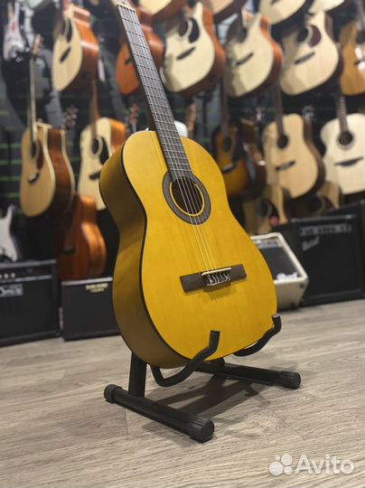 Классическая гитара Yamaha стиль (Новая)