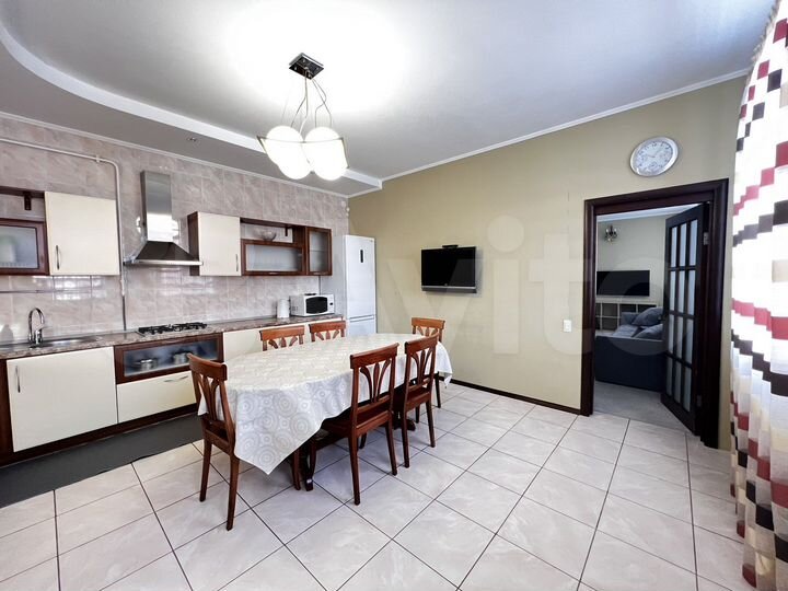 Дом 220 м² на участке 12 сот.