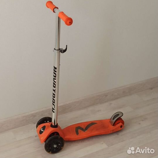 Самокат novatrack трёхколёсный